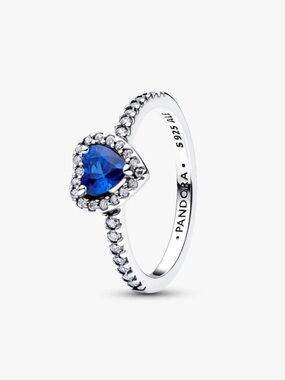 Authentic Elevated Princess Blue Heart Ring - Size 7 - NWOT